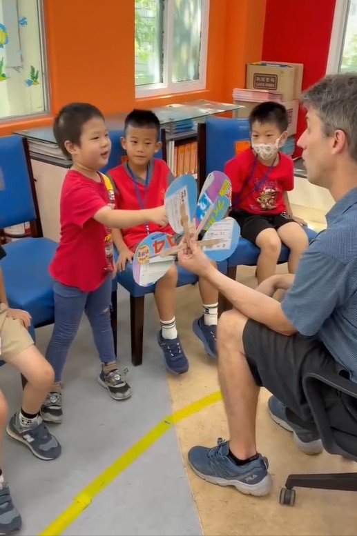 Tr. Daniel 的全美語課