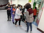 1110406上課前先手部酒精消毒+持續使用午餐隔板不交談+教具消毒+放學後教室持續紫外線消毒 安心學習:13