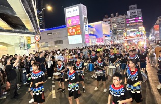 2024東信森巴鼓隊親師生參加雞籠中元祭遊行表演:S__33693911