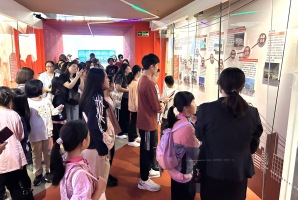 1131109 國樂團台電北部展覽館音樂會演奏【校長開場介紹、巫興昌老師指揮】+親子戶外教育參訪【林佳宏主任帶領】:S__34029727_0