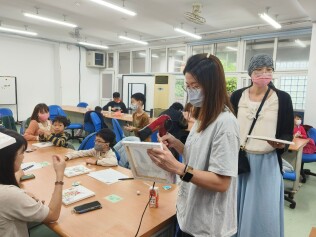 1131109教育優先區計畫【抓住親子好關係親職講座+親子共作創意DIY】:LINE_ALBUM_113.11.9親職教育講座2_241109_22