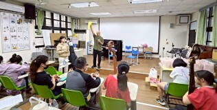 1140510 東信校慶暨多元活動園遊會【國樂團暖場+森巴鼓開幕式表演+頒獎典禮+國小各學年及幼兒園各班表演+母親節感恩音樂會及素養議題宣導+親子園遊會】:152