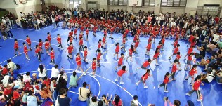1140510 東信校慶暨多元活動園遊會【國樂團暖場+森巴鼓開幕式表演+頒獎典禮+國小各學年及幼兒園各班表演+母親節感恩音樂會及素養議題宣導+親子園遊會】:21