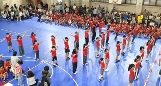 1140510 東信校慶暨多元活動園遊會【國樂團暖場+森巴鼓開幕式表演+頒獎典禮+國小各學年及幼兒園各班表演+母親節感恩音樂會及素養議題宣導+親子園遊會】:28