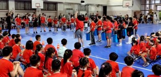 1140510 東信校慶暨多元活動園遊會【國樂團暖場+森巴鼓開幕式表演+頒獎典禮+國小各學年及幼兒園各班表演+母親節感恩音樂會及素養議題宣導+親子園遊會】:37