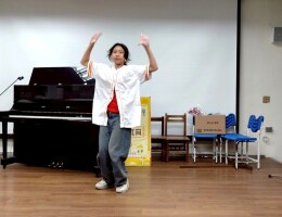 1140510 東信校慶暨多元活動園遊會【國樂團暖場+森巴鼓開幕式表演+頒獎典禮+國小各學年及幼兒園各班表演+母親節感恩音樂會及素養議題宣導+親子園遊會】:99