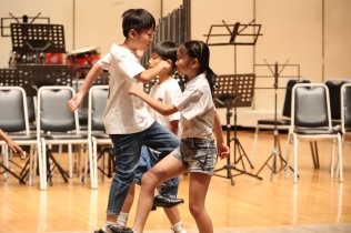 1140620《跨界樂響》5校9團聯合親子音樂會【東信國樂團、森巴鼓團、直笛團、踢踏舞團】+ 特邀【國立台灣戲曲學院國樂團、成功國中管絃樂團與絲竹室內樂團、武崙國小弦樂團、建德國小合唱團】:509667266_689391510535795_4945404999484029583_n