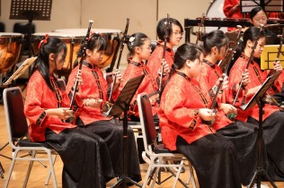 1140620《跨界樂響》5校9團聯合親子音樂會【東信國樂團、森巴鼓團、直笛團、踢踏舞團】+ 特邀【國立台灣戲曲學院國樂團、成功國中管絃樂團與絲竹室內樂團、武崙國小弦樂團、建德國小合唱團】:510249593_689392017202411_1249807527932421757_n