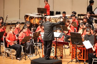 1140620《跨界樂響》5校9團聯合親子音樂會【東信國樂團、森巴鼓團、直笛團、踢踏舞團】+ 特邀【國立台灣戲曲學院國樂團、成功國中管絃樂團與絲竹室內樂團、武崙國小弦樂團、建德國小合唱團】:510981811_689389200536026_1398561536905447903_n